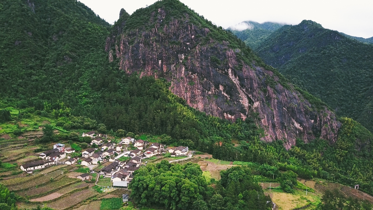 樂領·旗山俠隱入選麗水市示范“鄉(xiāng)村僑舍”